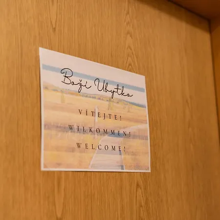 Bozi Ubytko דירה Boží Dar